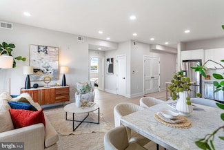 1516 E Capitol St NE Unit 15, Washington, DC 20003