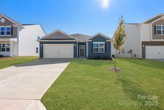 205 Shorthorn Rd, Fletcher, NC 28732