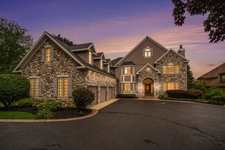 645 S Shore Dr, Holland, MI 49423