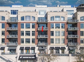 21 Furnace St Unit 607, Akron, OH 44308