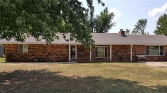 1618 Indian Dam Rd, Lahoma, OK 73754