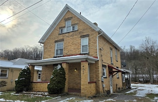 422 Beaver St, Wampum, PA 16157