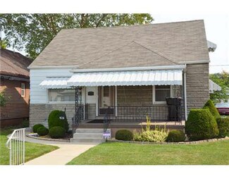 426 Liberty St, South Bend, IN 46619