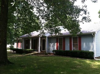 929 Cherrywood Dr, Lexington, KY 40515