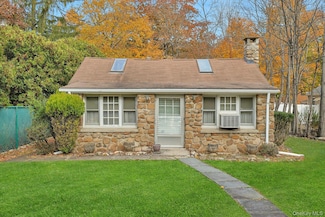 8 Morningside Rd, New City, NY 10956