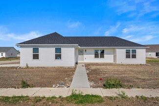 602 Patterson Dr, Fisher, IL 61843