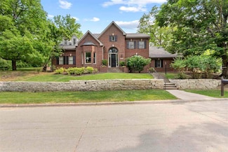 1725 Windsor Ct, Iowa City, IA 52245