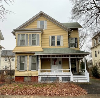 29 Beaufort St, Providence, RI 02908