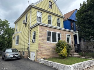 109 Alexander St, Newark, NJ 07106