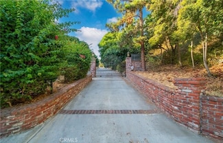 330 N Madison Ave, Monrovia, CA 91016