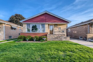 2737 W 93rd Place, Evergreen Park, IL 60805