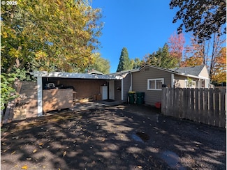 12025 SW 9th St, Beaverton, OR 97005