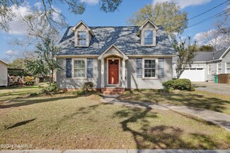 214 3rd St, Abbeville, LA 70510