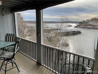 158 Regatta Bay Cir Unit 2D, Lake Ozark, MO 65049