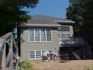 W4877 N Pearl Lake Rd, Redgranite, WI 54970