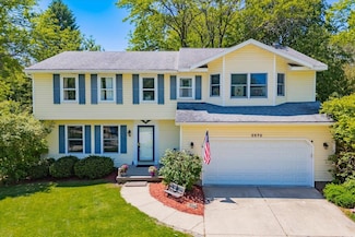 2570 Roanoke Cir, Fitchburg, WI 53719