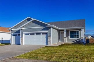 2928 Lund St, Norwalk, IA 50211