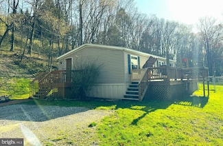 80 Steep Hill Dr, Clearfield, PA 16830