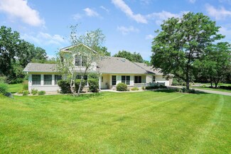 7344 Howard Ln, Eden Prairie, MN 55346