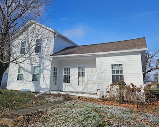 225 E Cherry St, Kirkwood, IL 61447