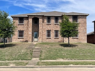 3120 Crimson Clover Dr, Lancaster, TX 75134