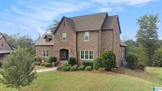 1739 Southpointe Dr, Hoover, AL 35244