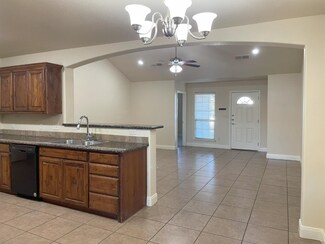 4801 Jarvis St, Lubbock, TX 79416