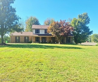 1141 Las Olas Blvd NW, North Canton, OH 44720