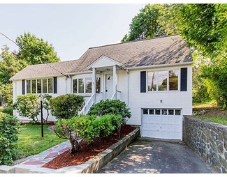 55 Arlington Rd, Dedham, MA 02026