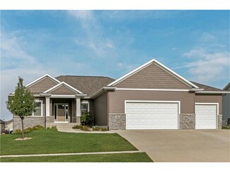 924 2nd St, Fairfax, IA 52228