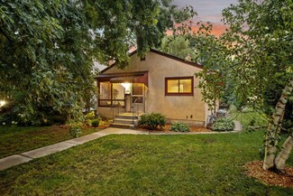 696 Summit Ave, Saint Paul, MN 55105