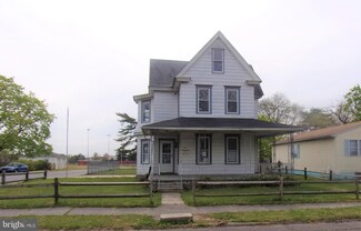 596 N Delaware St, Paulsboro, NJ 08066