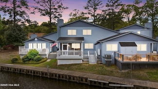 2 Harbour Walk, New Bern, NC 28562