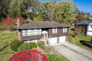 237 Melrose Dr, New Stanton, PA 15672