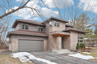 529 Division St, Excelsior, MN 55331
