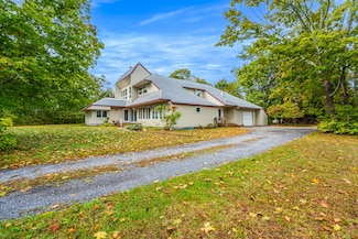 150 Montauk Hwy, Westhampton, NY 11977