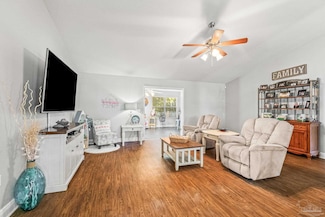 3907 Elevator Ct, Milton, FL 32571