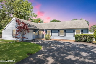 998 Bell St, Toms River, NJ 08753