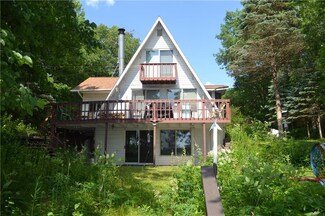5217 2nd St, Spooner, WI 54801