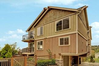 1717 27th Ave, Seattle, WA 98122