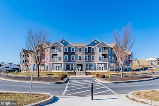 1708 Fairmont Dr Unit 200, Harrisburg, PA 17111