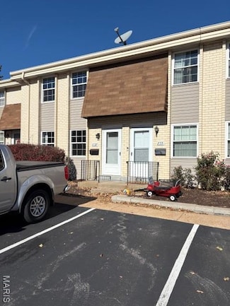 837 Wendevy Ct Unit 11A, Ballwin, MO 63011