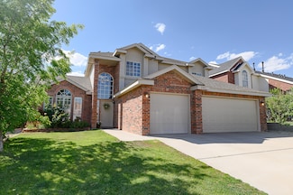 9301 Holm Bursun Dr NW, Albuquerque, NM 87114