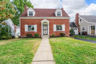 6808 Sampson Ln, Cincinnati, OH 45236