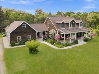30 Walden Way, Wakefield, RI 02879