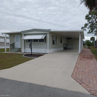27601 Hale Dr, Bonita Springs, FL 34135