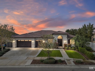 3615 Botanical Dr, Bakersfield, CA 93311