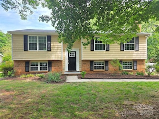 7021 Willow Bend Ln, Mint Hill, NC 28227