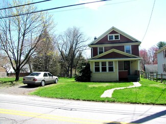 15 E Center Hill Rd, Dallas, PA 18612