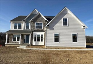 4350 Maple St Unit 12, Schnecksville, PA 18078